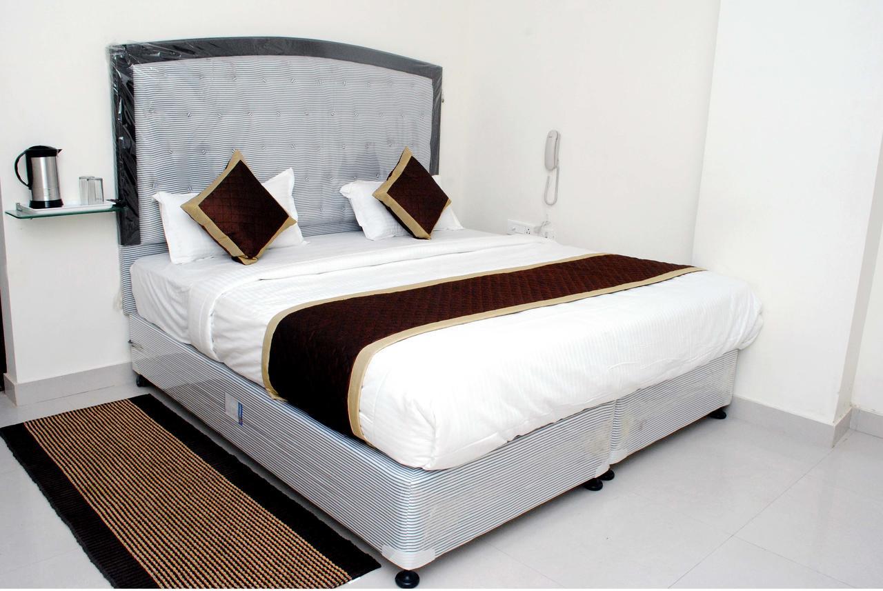 Hotel Galaxy Inn ชัยปุระ ภายนอก รูปภาพ